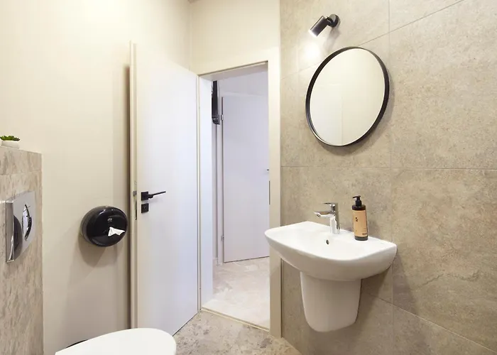 семеен ноа Готель