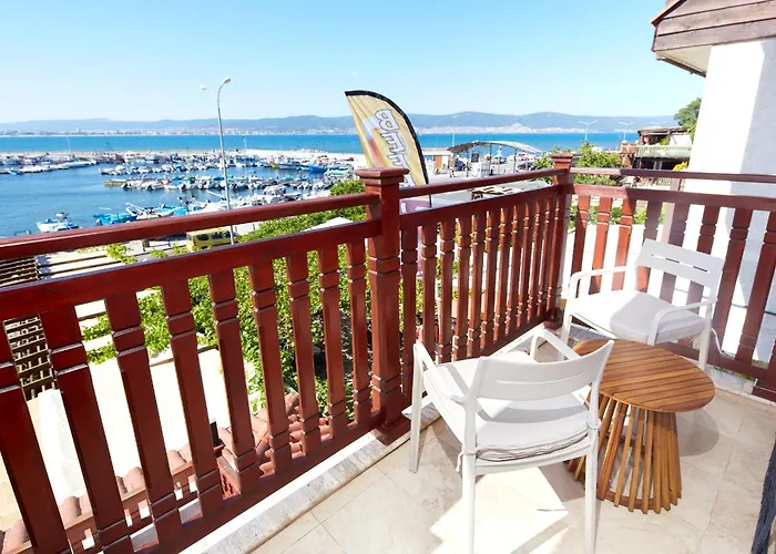 Готель семеен ноа