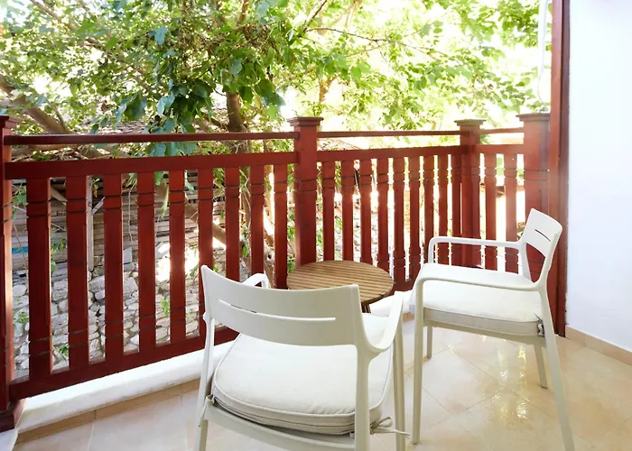 семеен ноа Ξενοδοχείο *